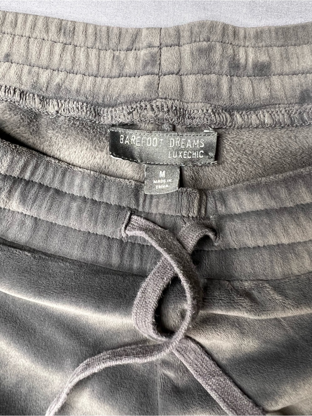 Barefoot Dreams LuxeChic Drawstring Lounge Pants Charcoal Gray Medium BDWLC21222